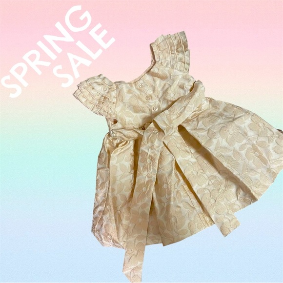 Laura Ashley- Adorable Peach Dress with Bloomers. 24mos. - Picture 2 of 2